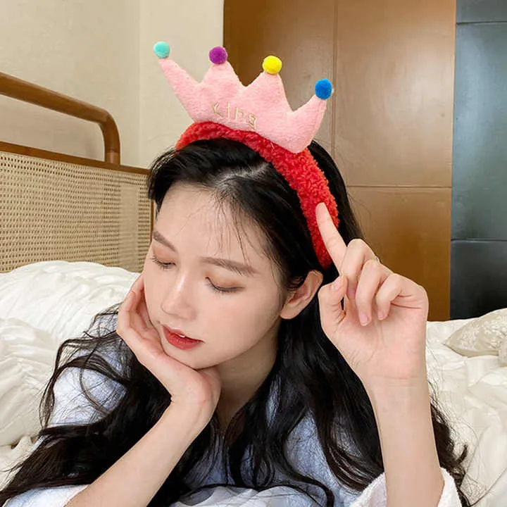 إكسسوارات شعر نسائية لطيفة متعددة . Cute Multi-Purpose Women's Hair Accessories
