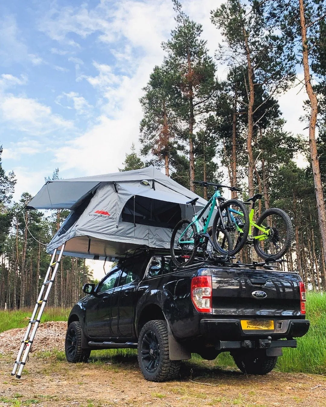2X Ventura Deluxe 1.4 Roof Top Tent (IN STOCK)