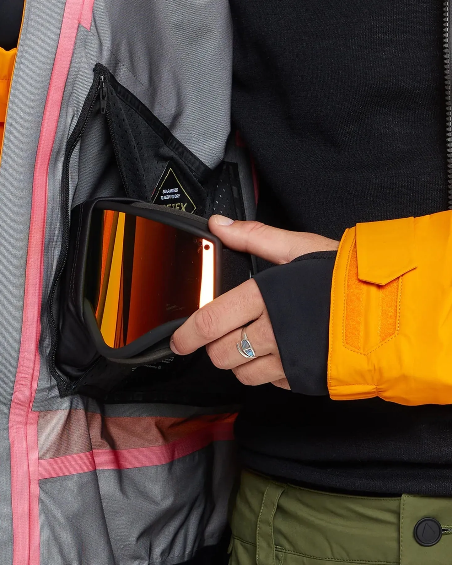 Volcom Guide Gore-Tex Jacket - Gold