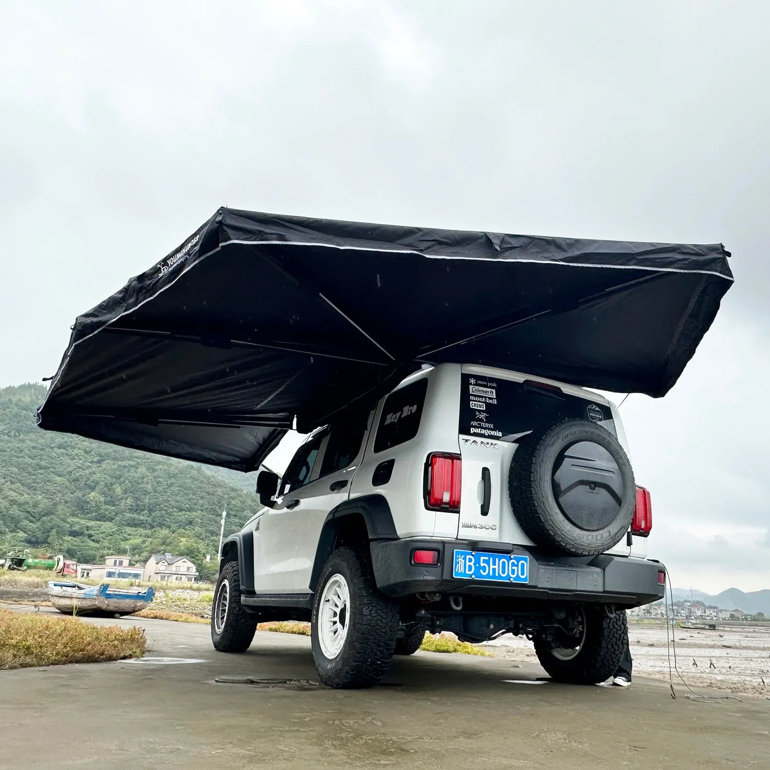 Younghunter Glamping Free Standing 360 Degree Large Foxwing SUV Roof Tent Car Side Awning With Light